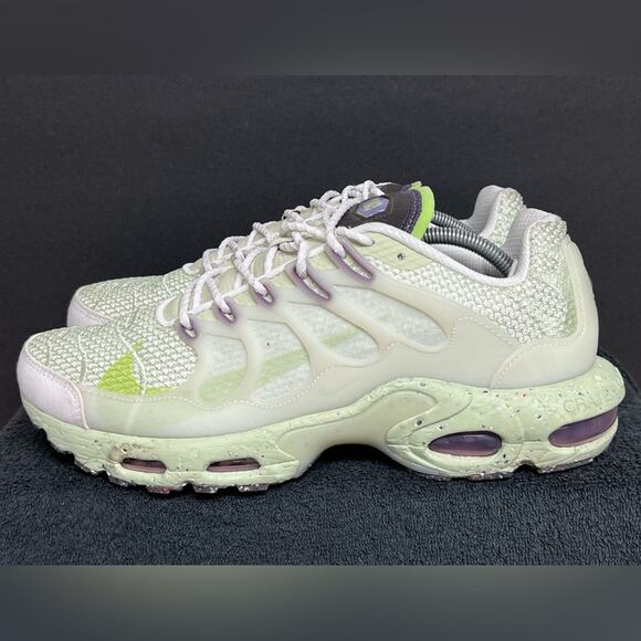Nike Air Max Terrascape Plus Vivid Green Olive Aura DN4590-002 Mens Size 12 EUC - Picture 1 of 9